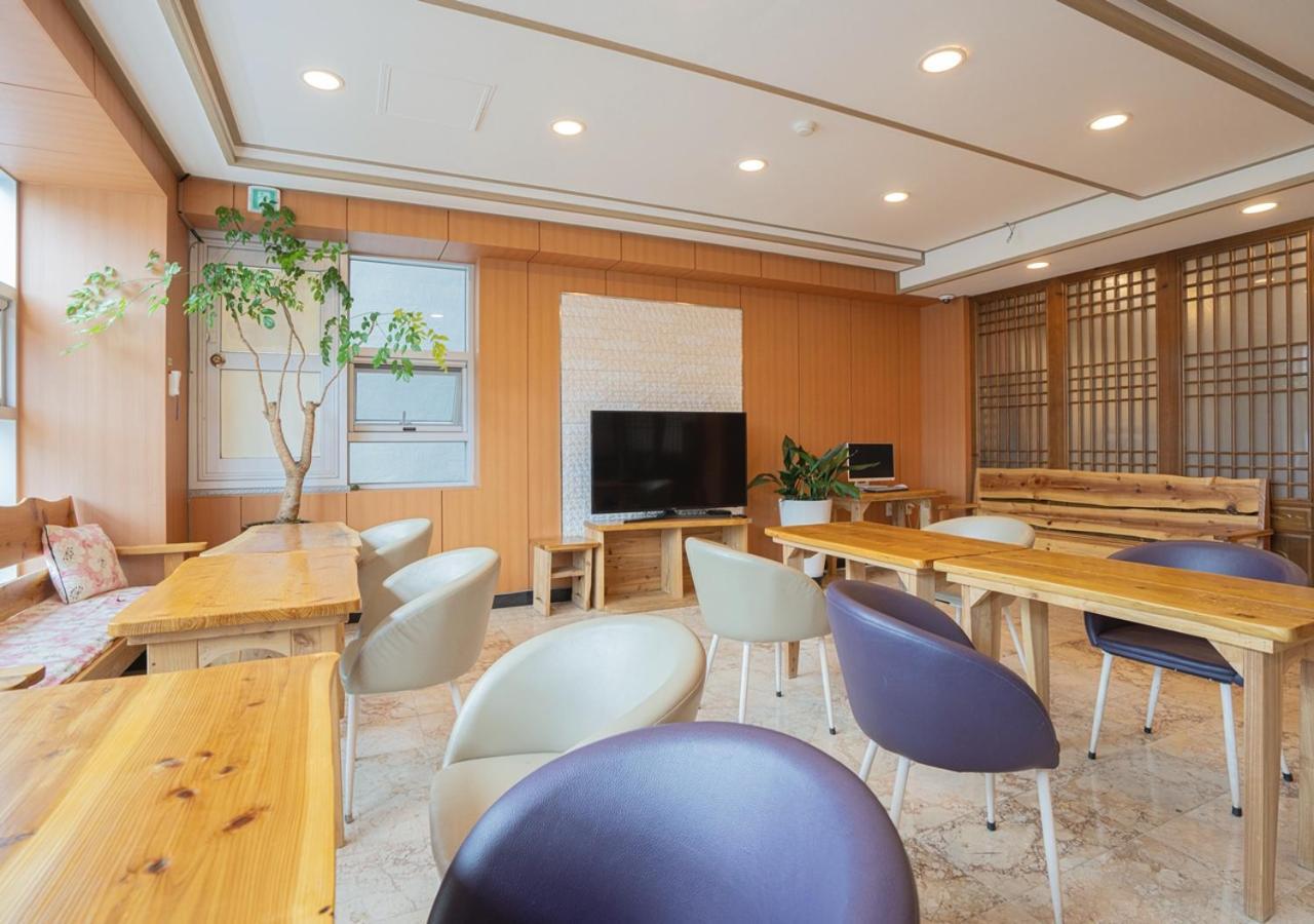 J2 Family Hotel Τζέτζου Εξωτερικό φωτογραφία
