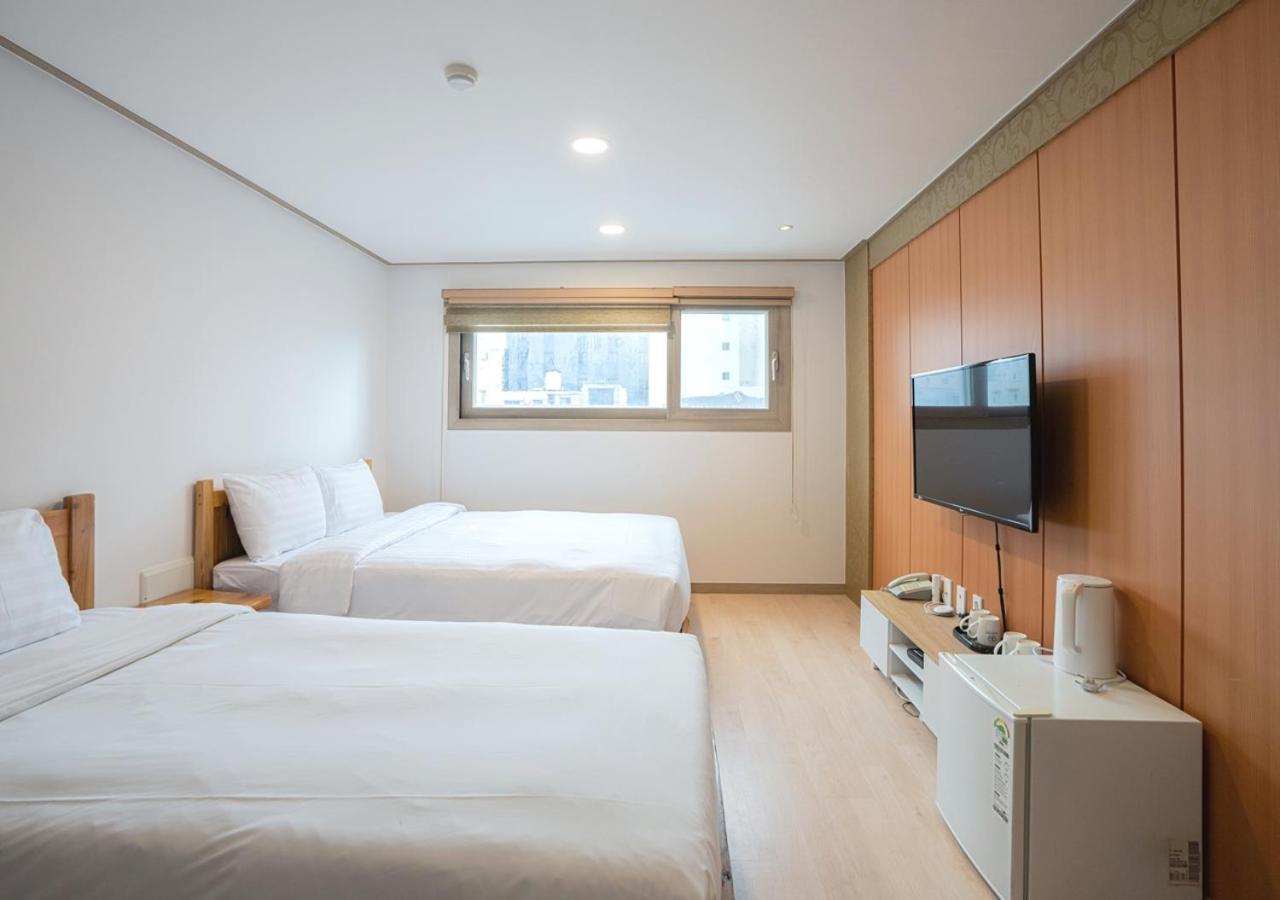 J2 Family Hotel Τζέτζου Εξωτερικό φωτογραφία