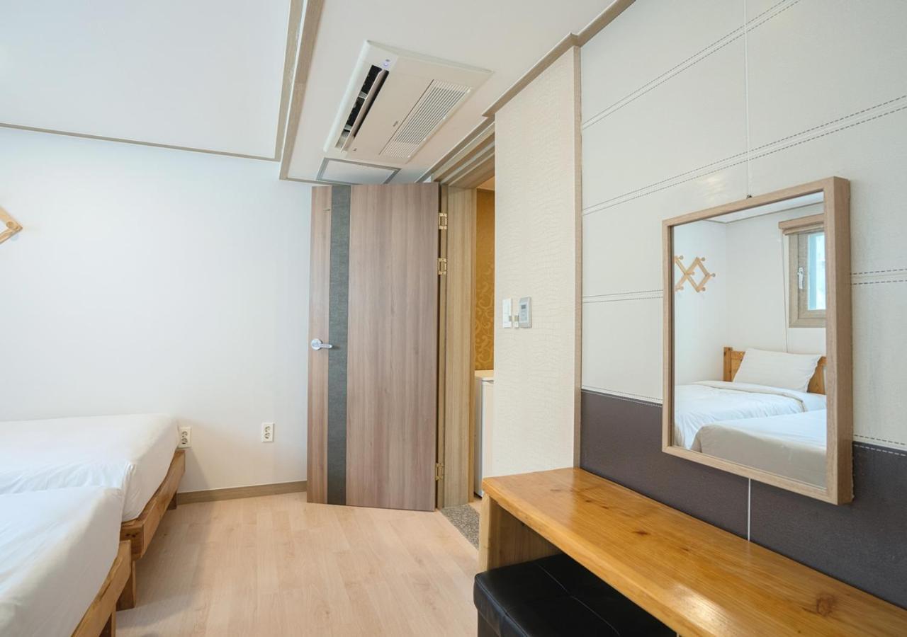 J2 Family Hotel Τζέτζου Εξωτερικό φωτογραφία