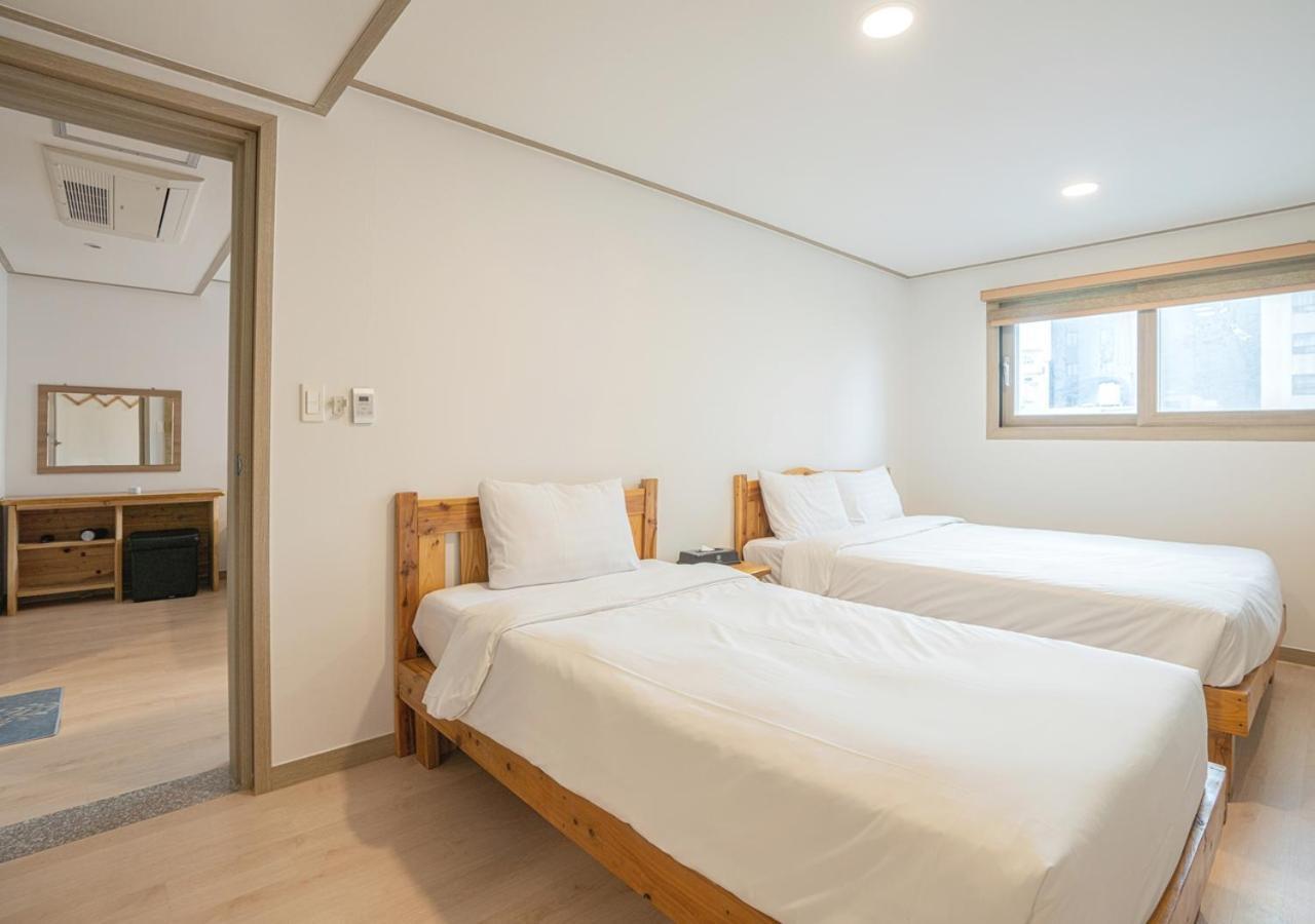J2 Family Hotel Τζέτζου Εξωτερικό φωτογραφία