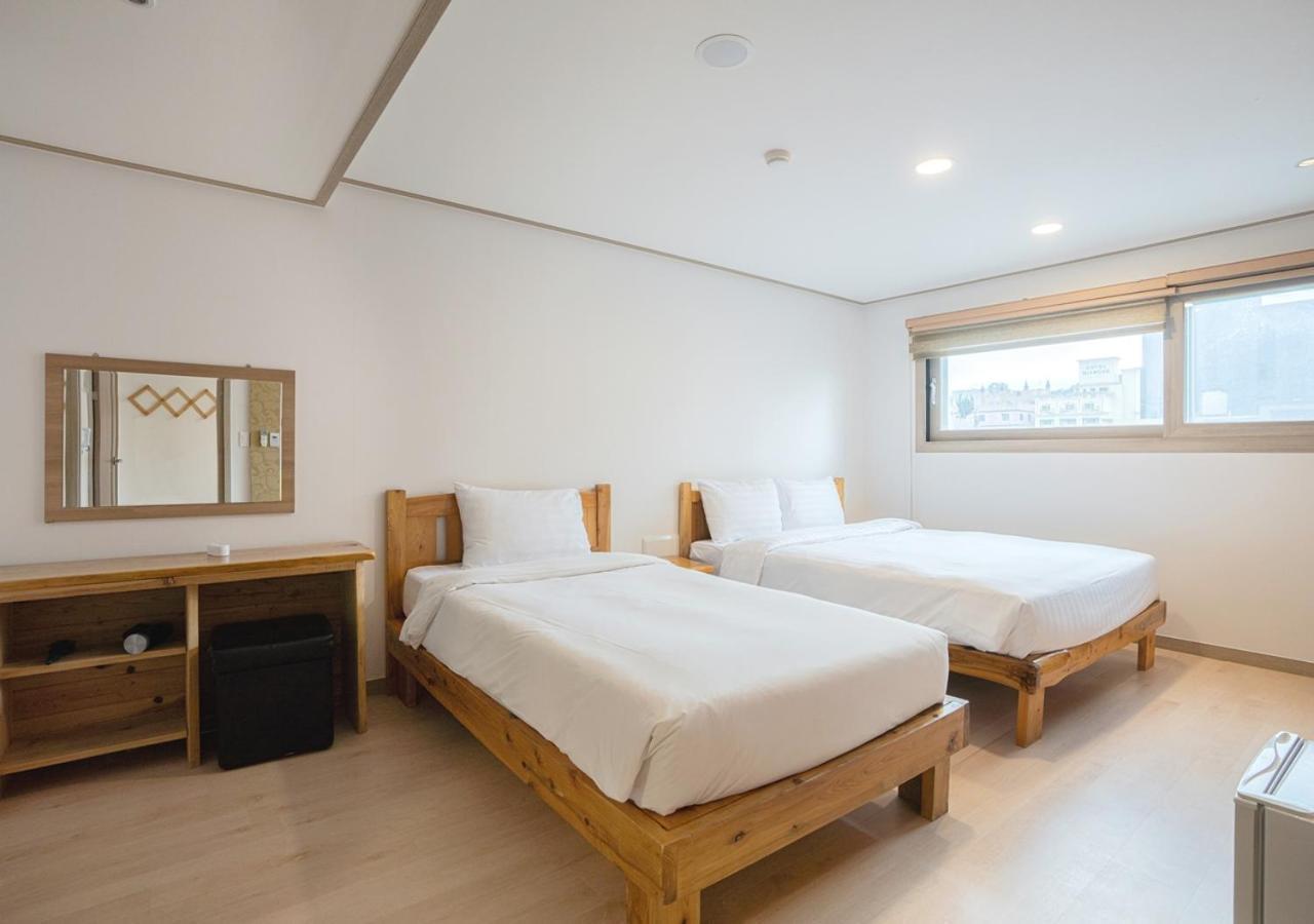J2 Family Hotel Τζέτζου Εξωτερικό φωτογραφία
