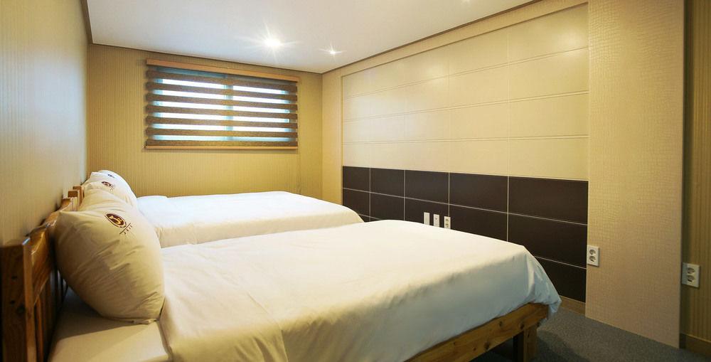 J2 Family Hotel Τζέτζου Εξωτερικό φωτογραφία