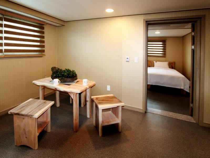 J2 Family Hotel Τζέτζου Εξωτερικό φωτογραφία